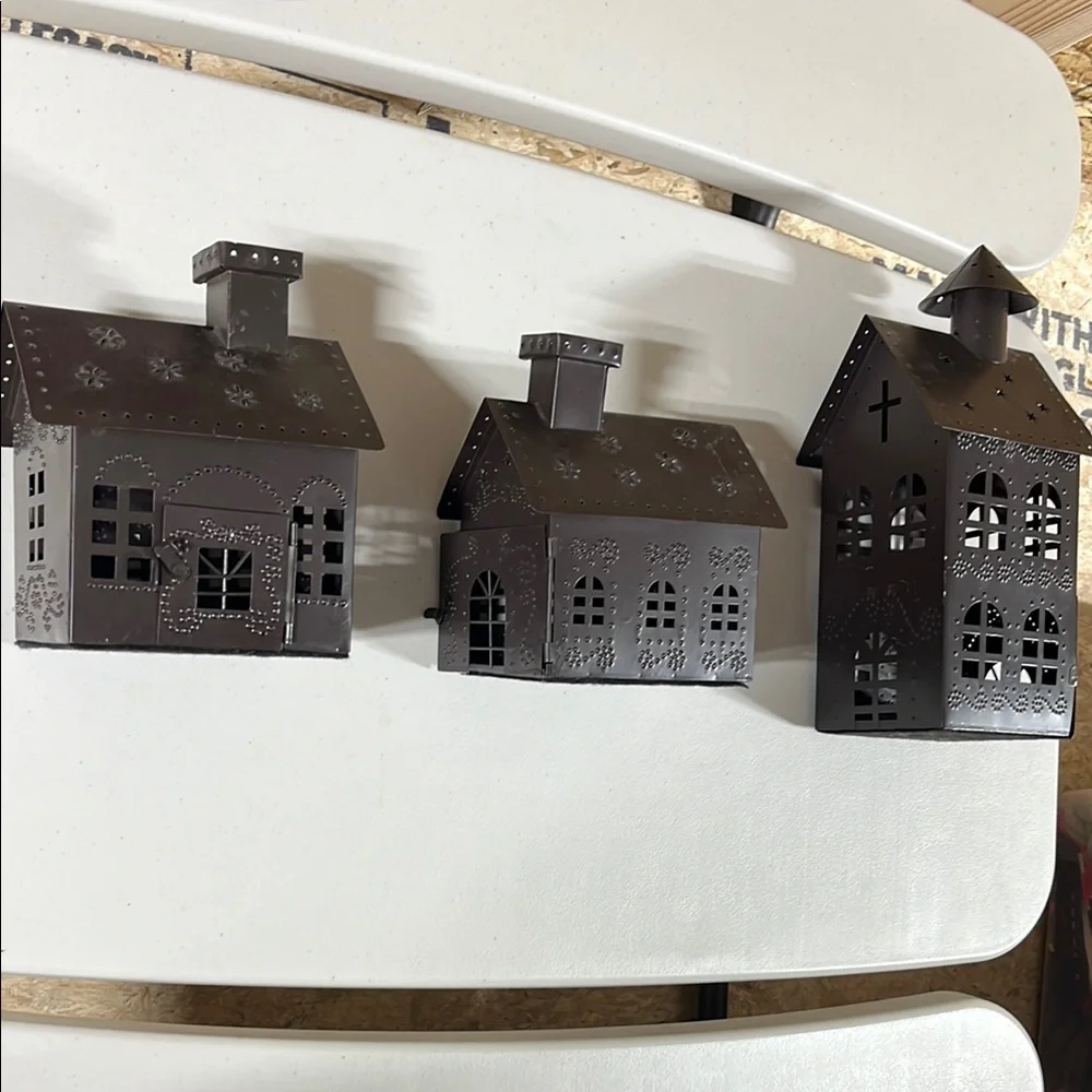 Charming Brown Metal House Wall Decor Set